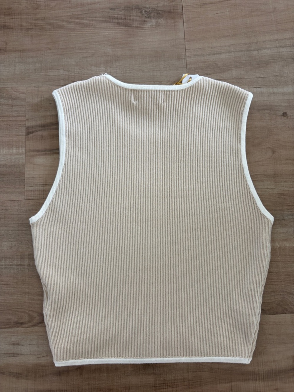 House of Harlow 1960 Cream Ribbed Tank with White Trim - Picture 4 of 4
